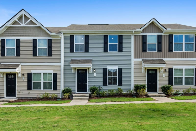 2935 Winterberry Dr #10, Nashville, TN 37207