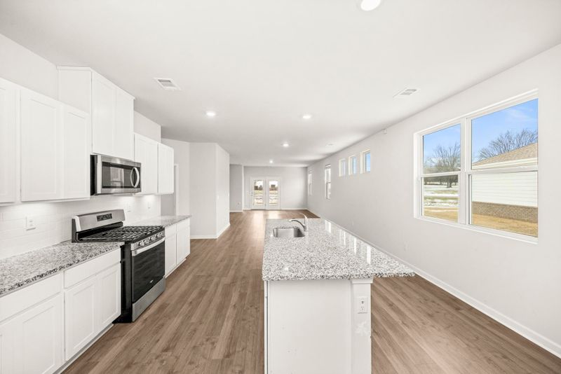 2354 Quinn Dr, White House, TN 37188