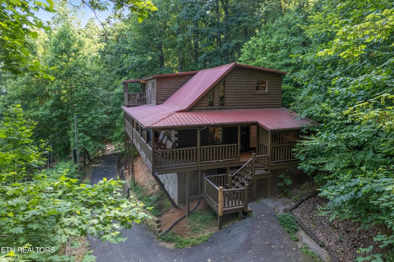 1930 Orchard Dr, Sevierville, TN 37876