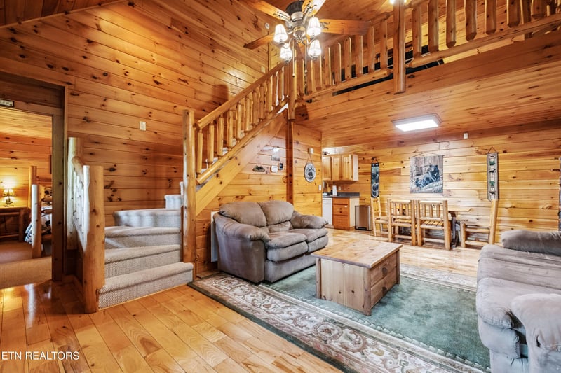 1930 Orchard Dr, Sevierville, TN 37876