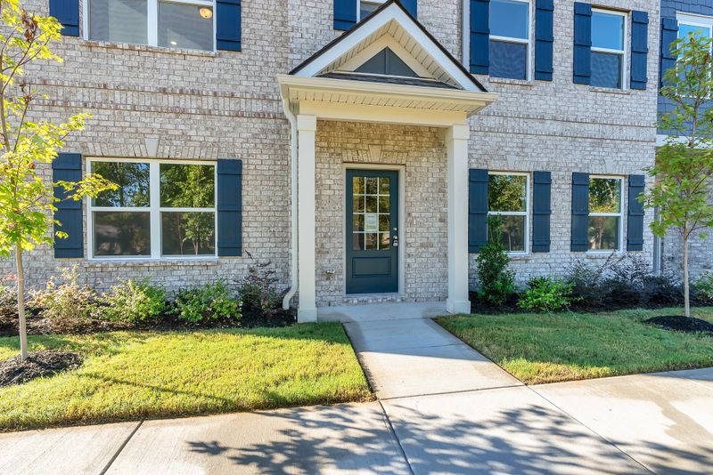 104 Rosebush Ln, Lebanon, TN 37087