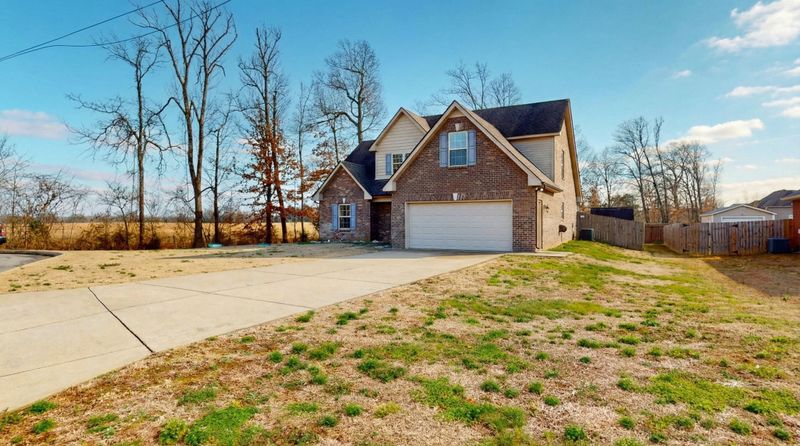 1504 Round Rock Dr, Murfreesboro, TN 37128