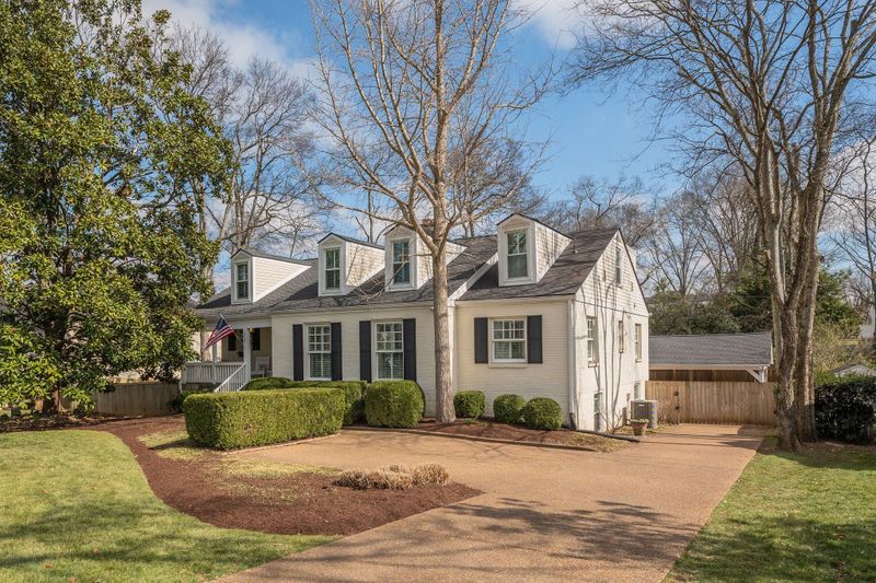 212 Page Rd, Nashville, TN 37205