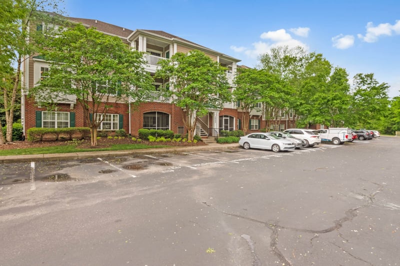 4845 Bevendean Dr #E10, Nashville, TN 37211
