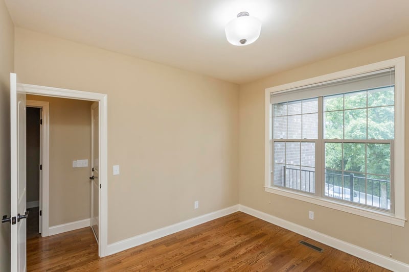 111 Country Hills Dr, Hendersonville, TN 37075