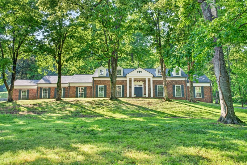 4353 Chickering Ln, Nashville, TN 37215