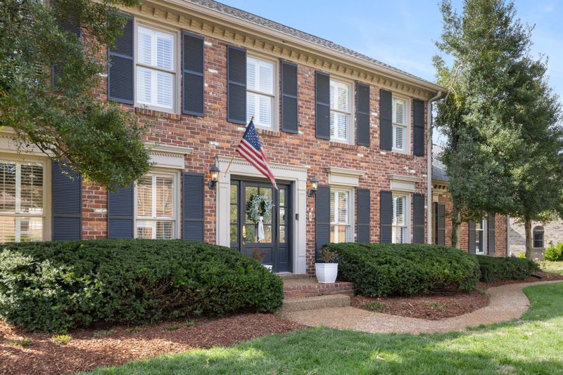 605 Dorshire Ln, Nashville, TN 37221