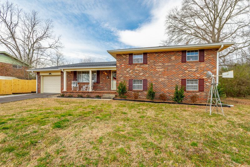 181 Sherry Dr, Ringgold, GA 30736