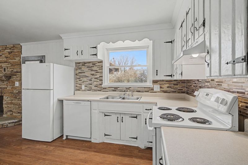 240 Swift Dr, Goodlettsville, TN 37072