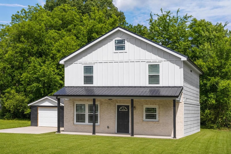 828 Henderson Ave, Rossville, GA 30741