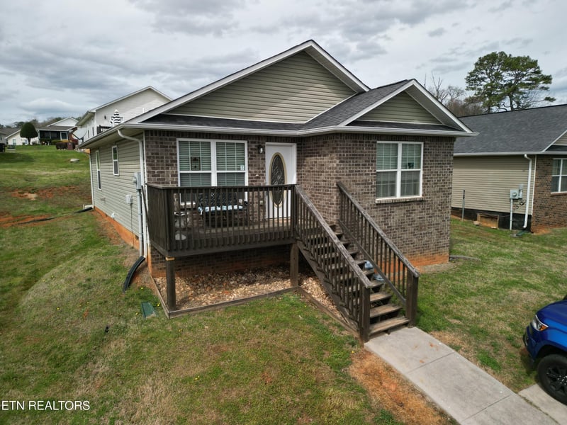 1725 Watauga St, Sevierville, TN 37876