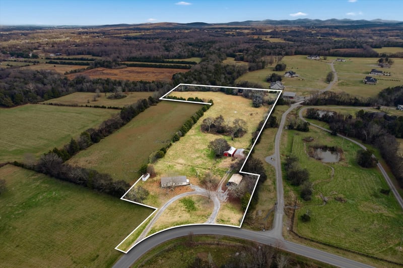 9643 Midland Rd, Bell Buckle, TN 37020