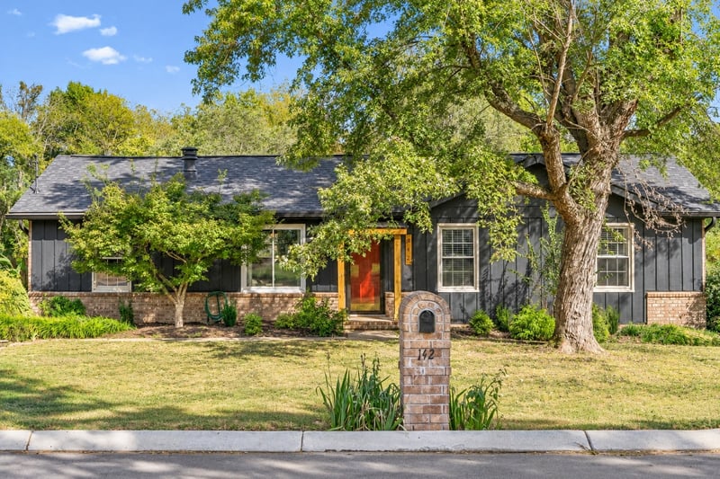 142 Orchard Valley Rd, Hendersonville, TN 37075
