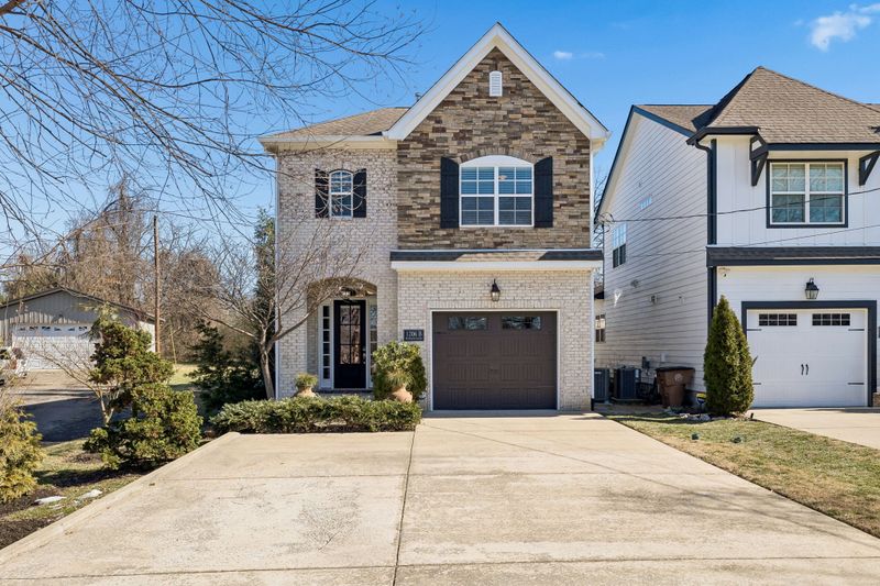 1206B Rosebank Ct, Nashville, TN 37206