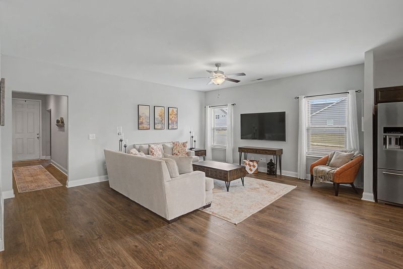 144 Crabourne Dr, White House, TN 37188