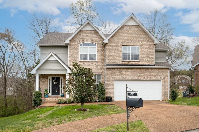 1212 Sundown Ct, Antioch, TN 37013