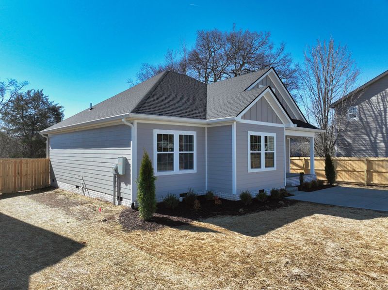 93 Plumlee Dr, Hendersonville, TN 37075