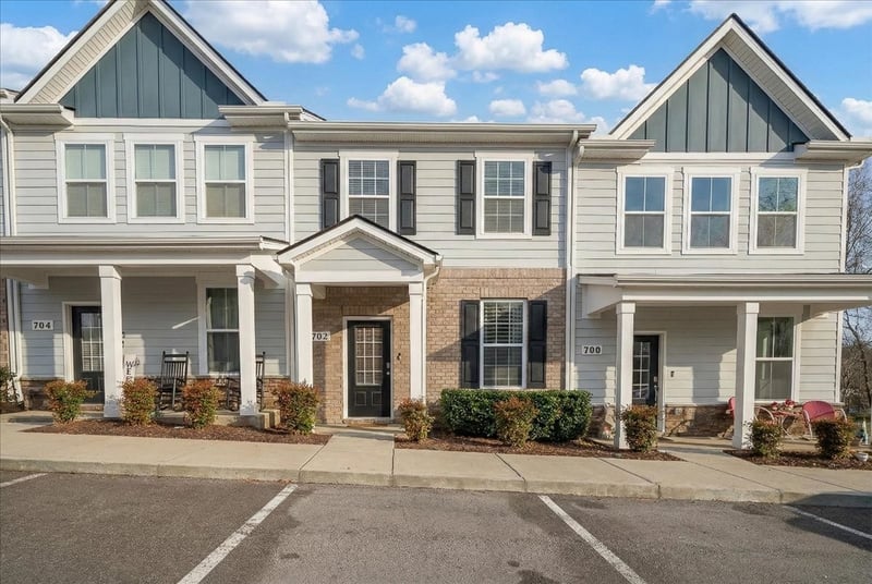 702 Dallas Dr, Columbia, TN 38401