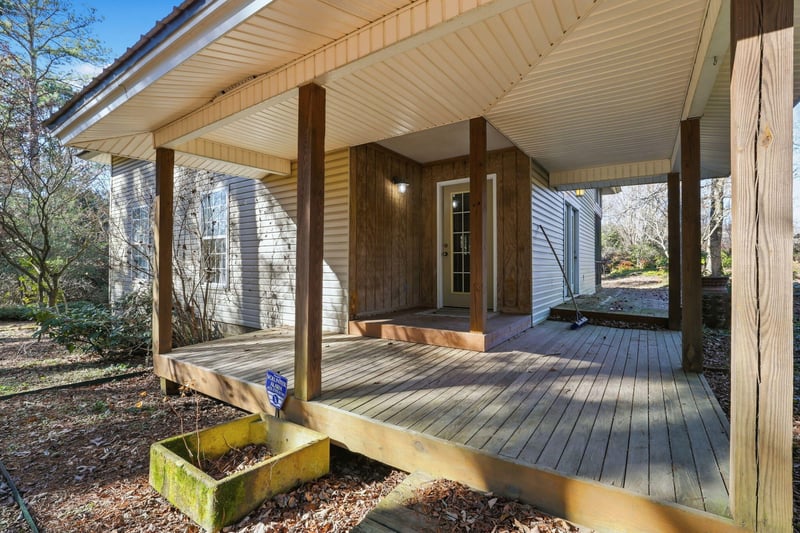 15590 Alabama Hw, Rock Spring, GA 30739