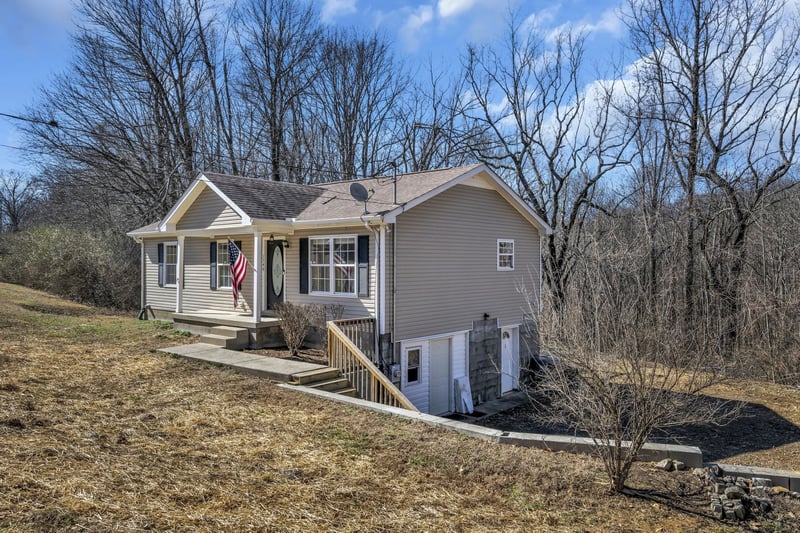 1546 Old Charlotte Pike, Pegram, TN 37143