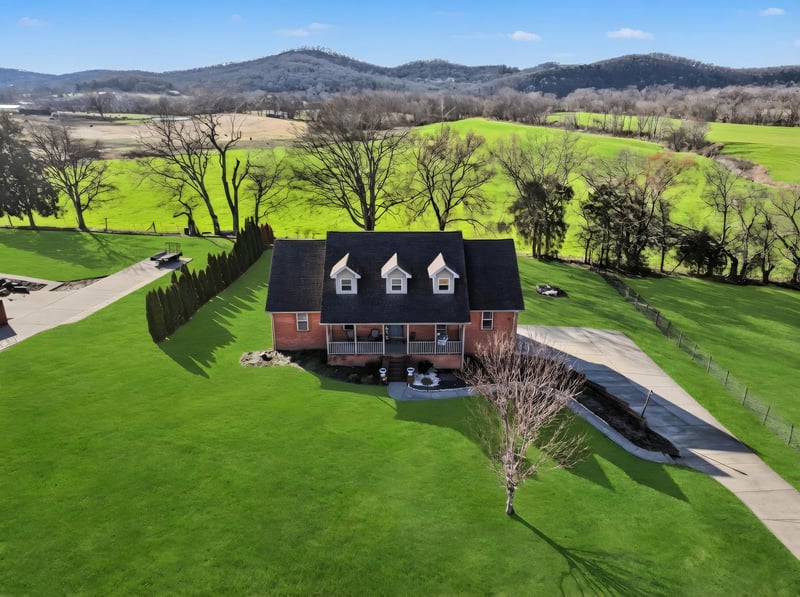 48 Fox Run Ln, Carthage, TN 37030