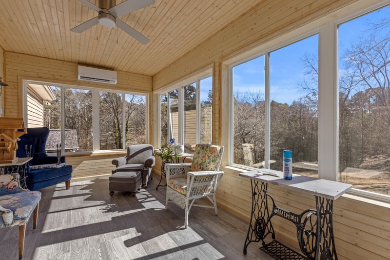 59 Honeysuckle Dr, Rock Spring, GA 30739
