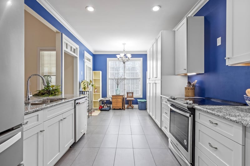 59 Honeysuckle Dr, Rock Spring, GA 30739