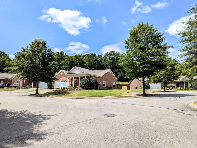 262 Wrennewood Ln, Franklin, TN 37064