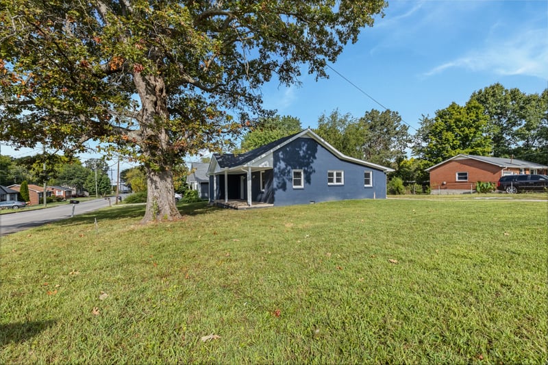 122 22nd Ave E, Springfield, TN 37172