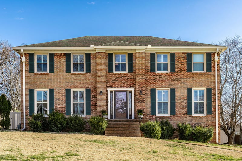 107 Meadow Ln, Hendersonville, TN 37075