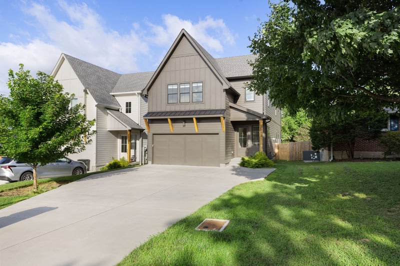 2610A Barclay Dr, Nashville, TN 37206