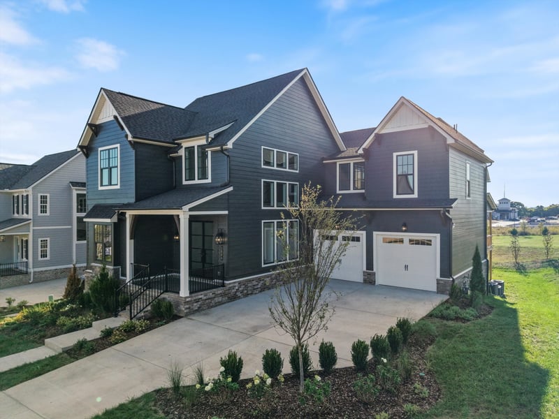 1006 Poplar Farms Dr, Franklin, TN 37067
