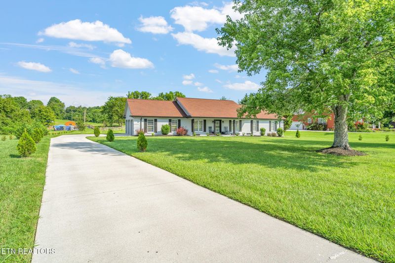 3005 E Emory Rd, Knoxville, TN 37938