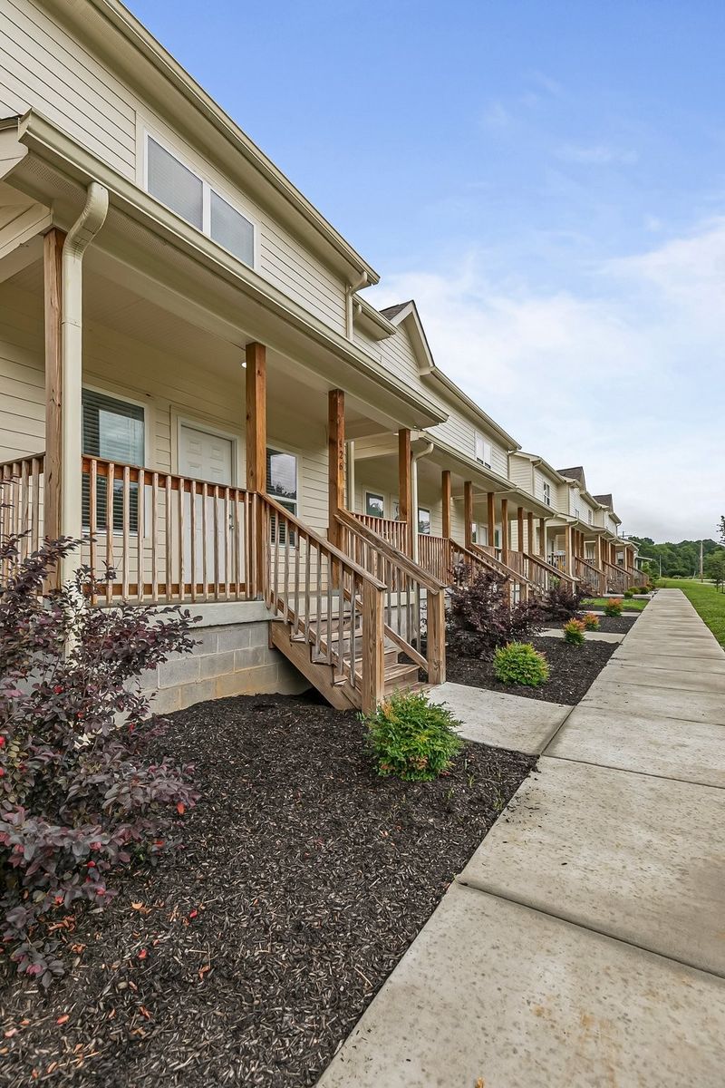 426 Caldwell Dr, Columbia, TN 38401