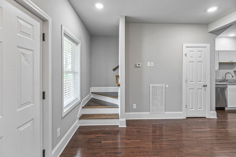 426 Caldwell Dr, Columbia, TN 38401
