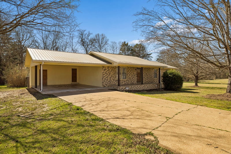 134 Melissa Dr, Trenton, GA 30752