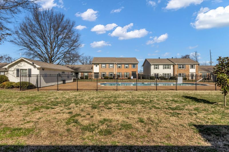 1011 E Northfield Blvd E, Murfreesboro, TN 37130