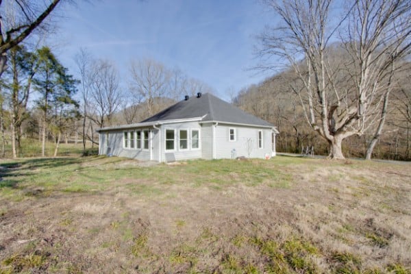 274 Club Springs Rd, Elmwood, TN 38560