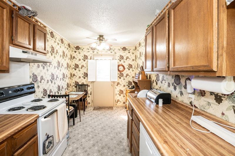 932 Coarsey Dr, Nashville, TN 37217
