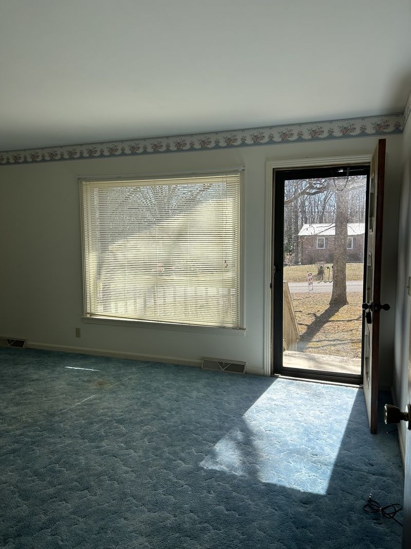 120 Ravenwood Cir, Dickson, TN 37055