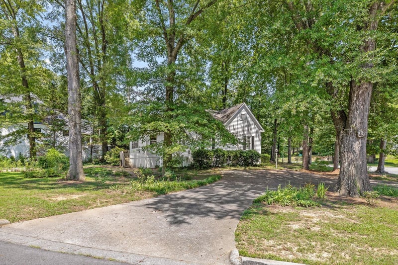 914 W Walnut Ave, Dalton, GA 30720