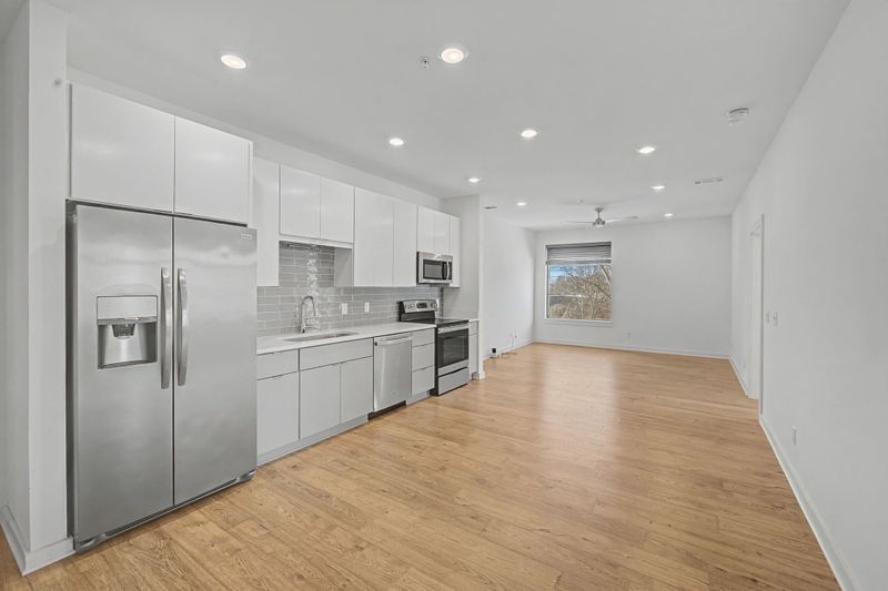 1402 Pillow St #302, Nashville, TN 37203