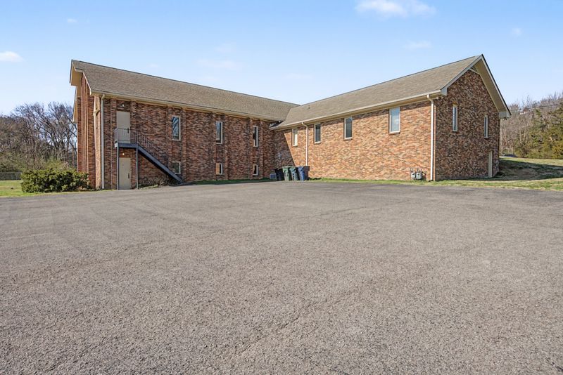 1301 Franklin Rd, Brentwood, TN 37027