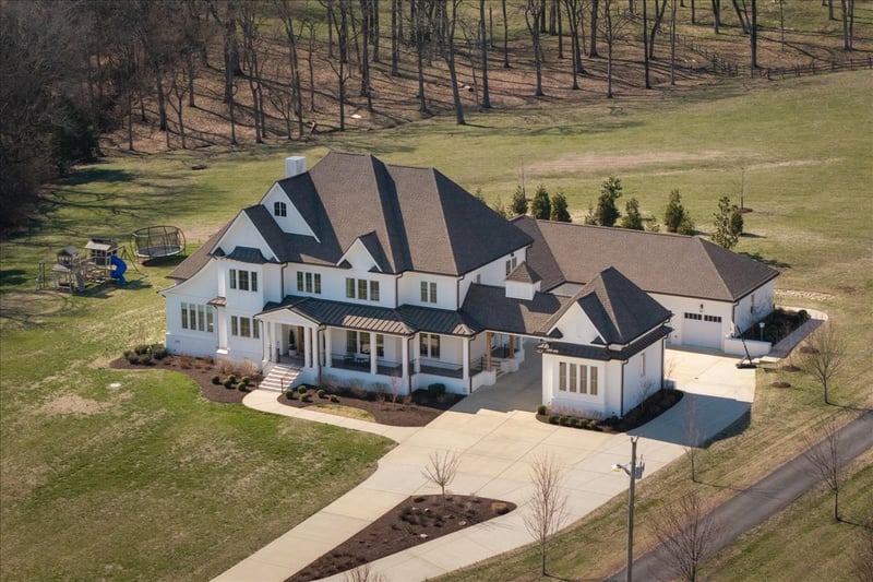 201 Palmer Cir, Lebanon, TN 37090