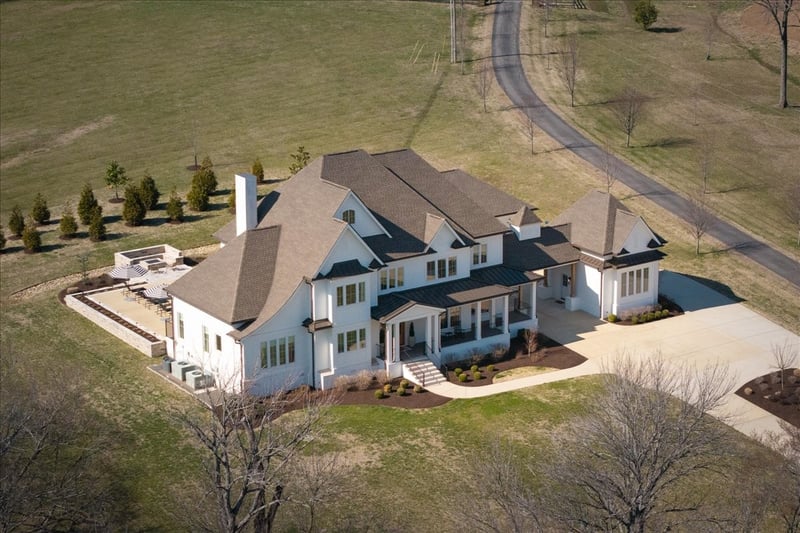 201 Palmer Cir, Lebanon, TN 37090