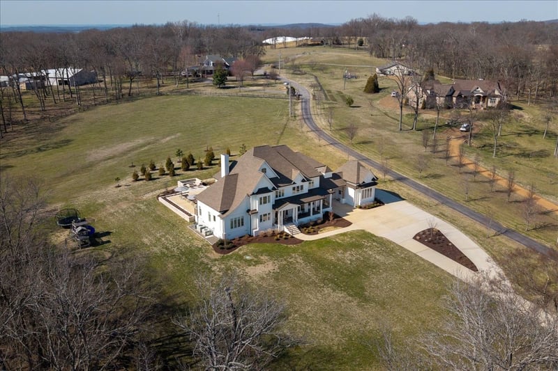 201 Palmer Cir, Lebanon, TN 37090