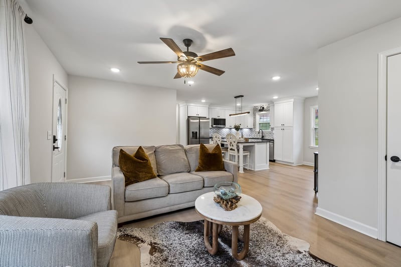 301 Carol Dr, Columbia, TN 38401