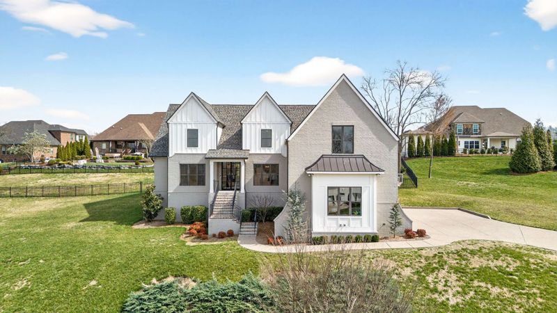 209 Moore Haven Cir, Lebanon, TN 37087