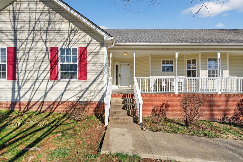 833 Blakemore Rd, Dickson, TN 37055