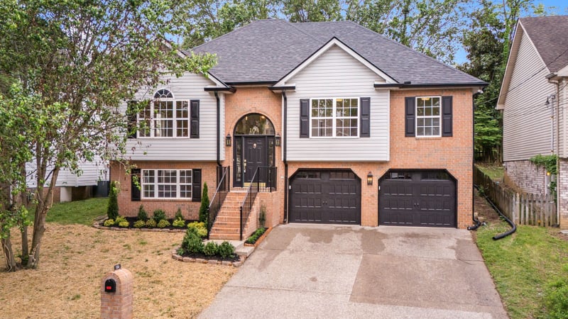 104 Edgewater Pl, Hendersonville, TN 37075